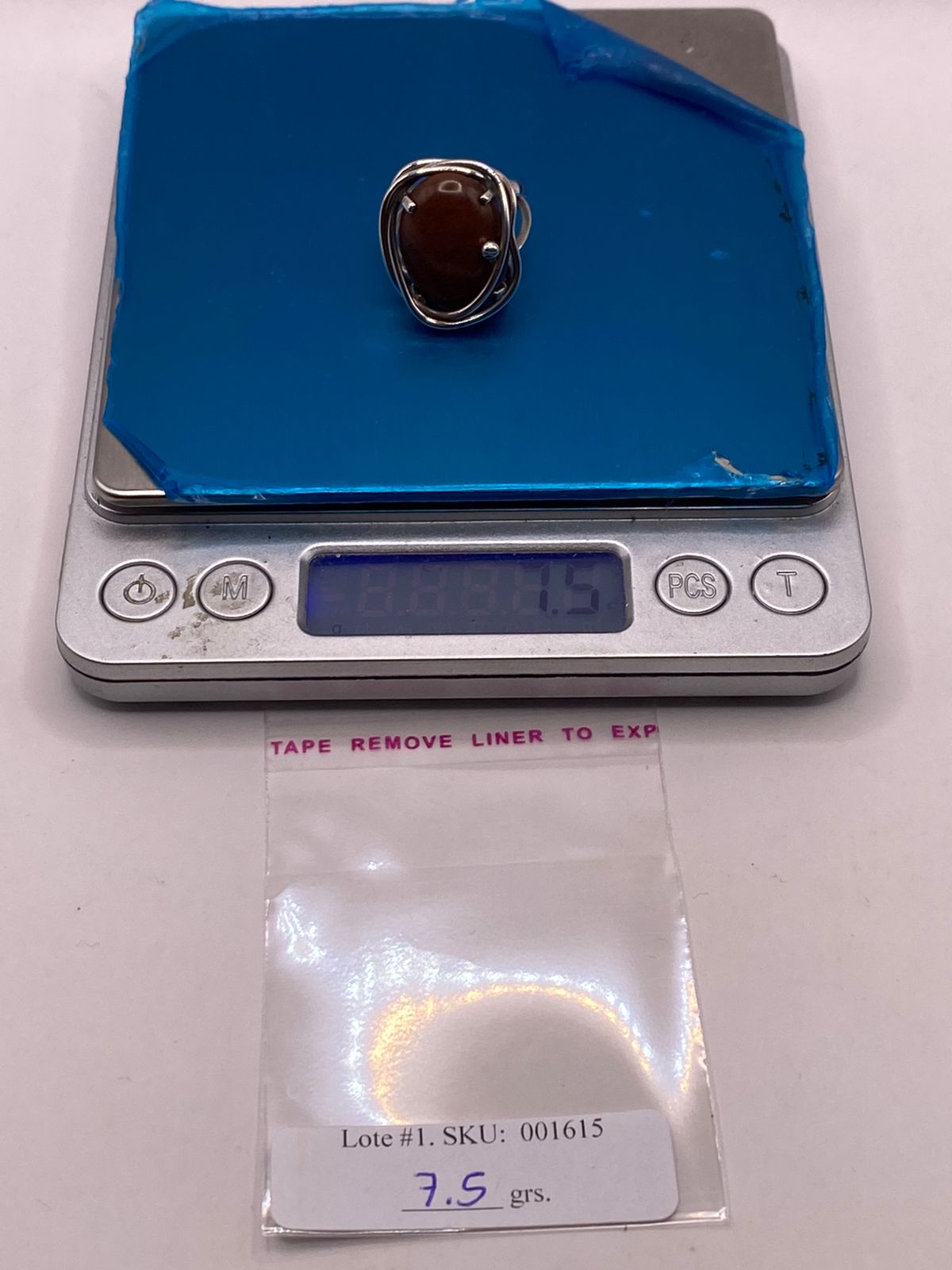 Anillo de Plata Ley 925 con Jaspe Rojo, peso en gramos (báscula)