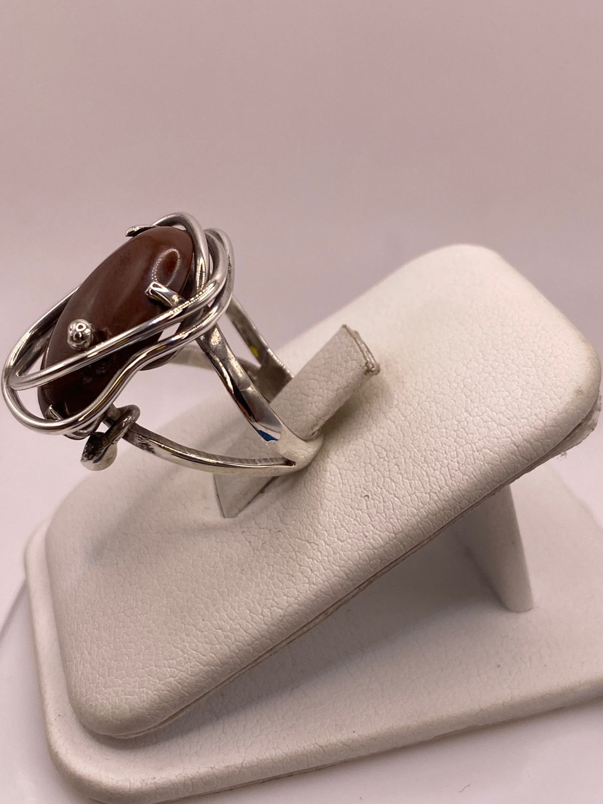Anillo de Plata Ley 925 con Jaspe Rojo, vista frontal
