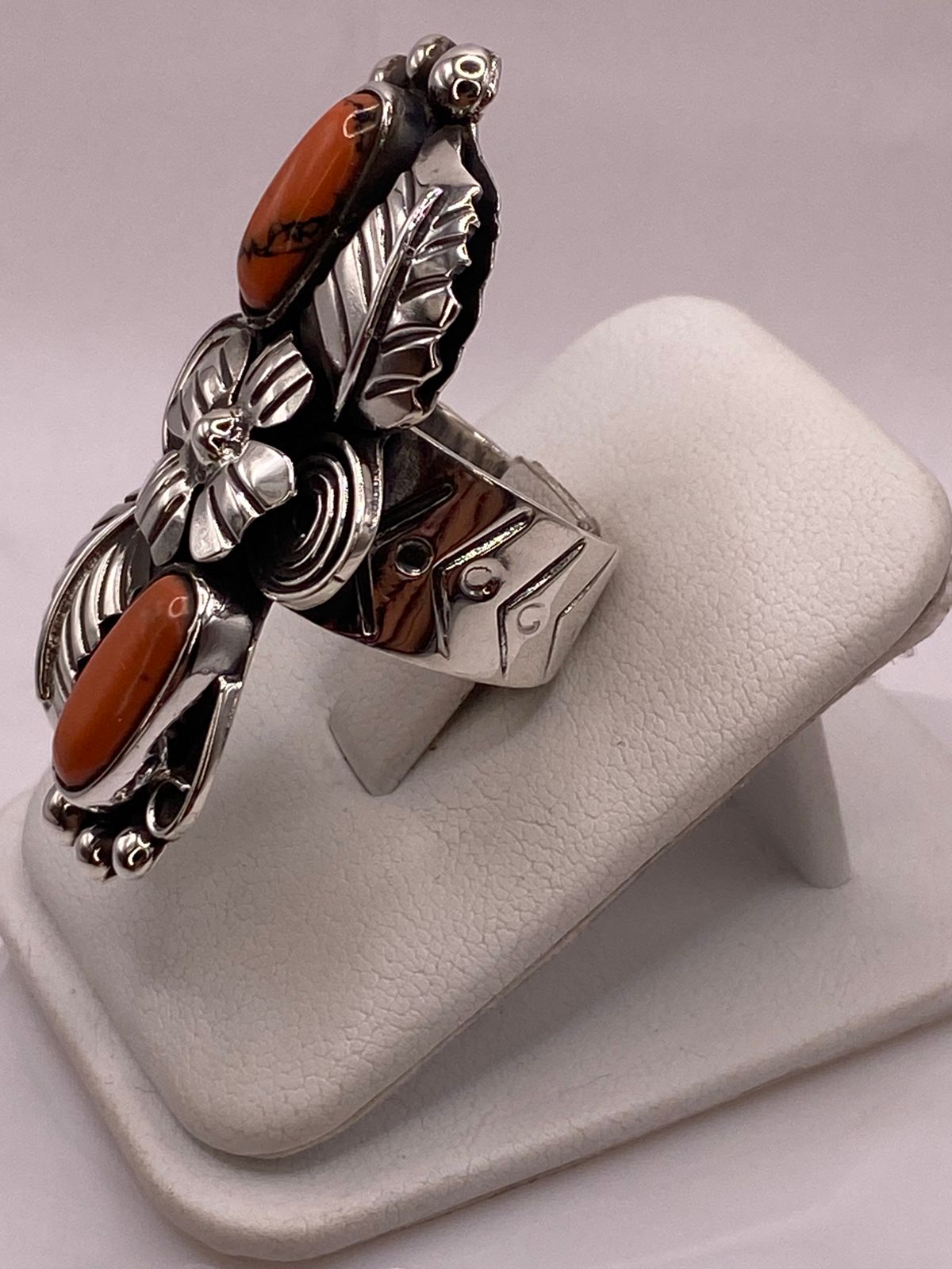 Anillo de Plata Ley 925 con Jaspe Rojo, vista lateral