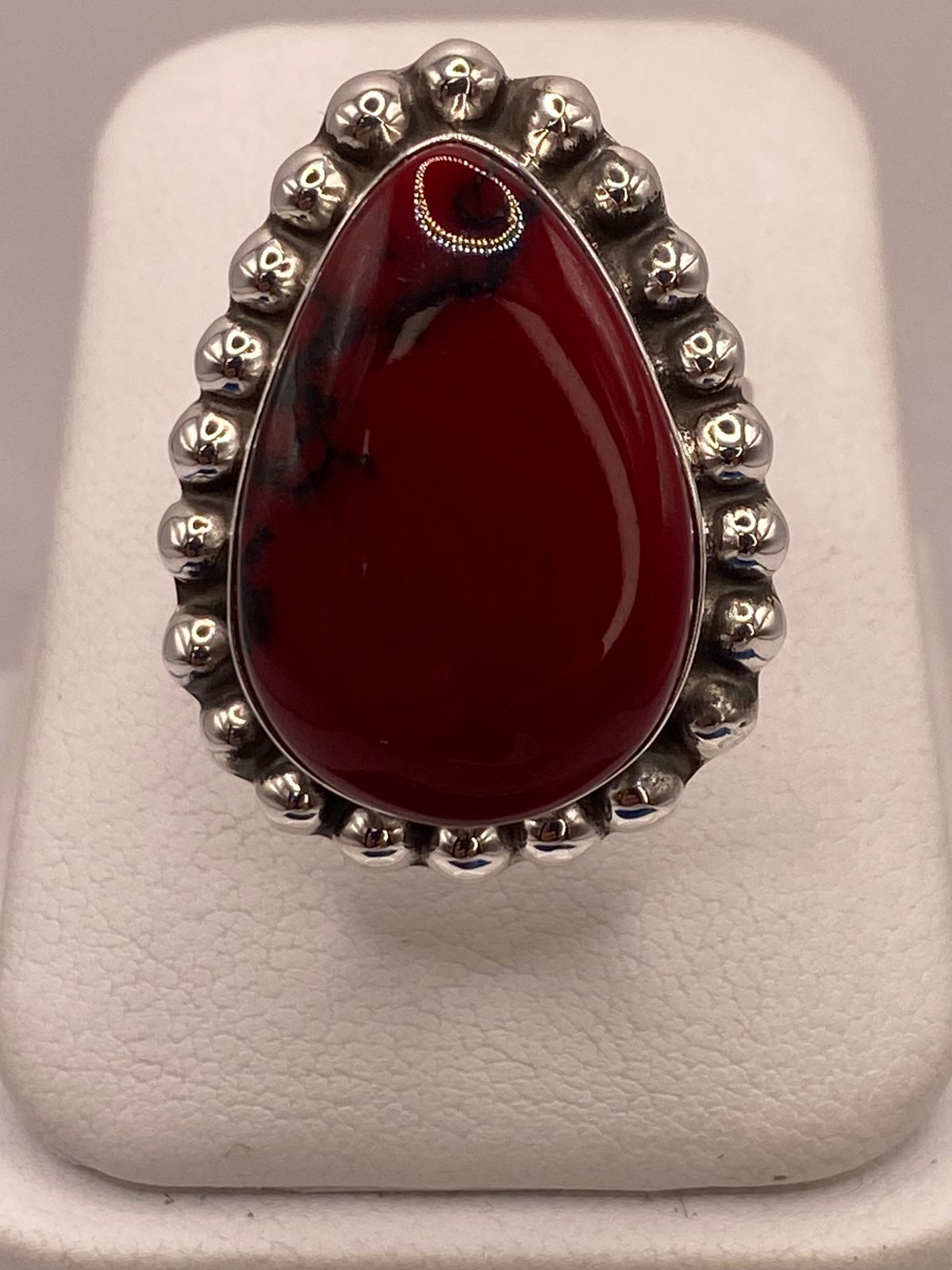 Anillo de Plata Ley 925 con Jaspe Rojo, vista de detalle