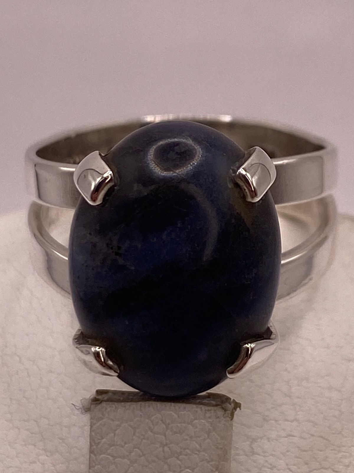 Anillo de Plata Ley 925 con Lapislázuli, sello de autenticidad Plata Ley .925