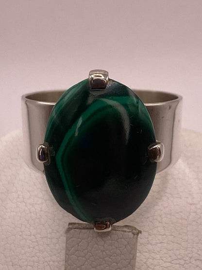 Anillo de Plata Ley 925 con Malaquita Natu, sello de autenticidad Plata Ley .925