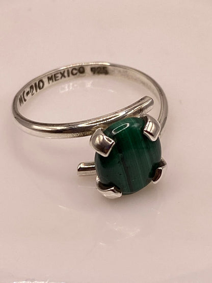 Anillo de Plata Ley 925 con Malaquita Natural, sello de autenticidad Plata Ley .925