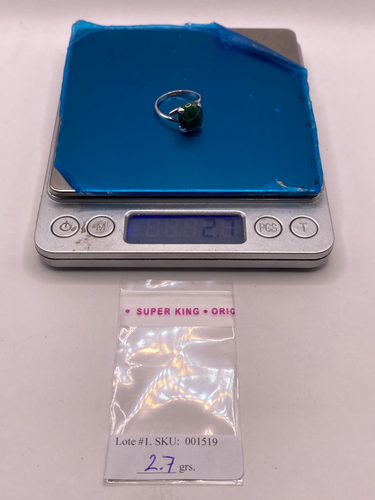 Anillo de Plata Ley 925 con Malaquita Natural, peso en gramos (báscula)