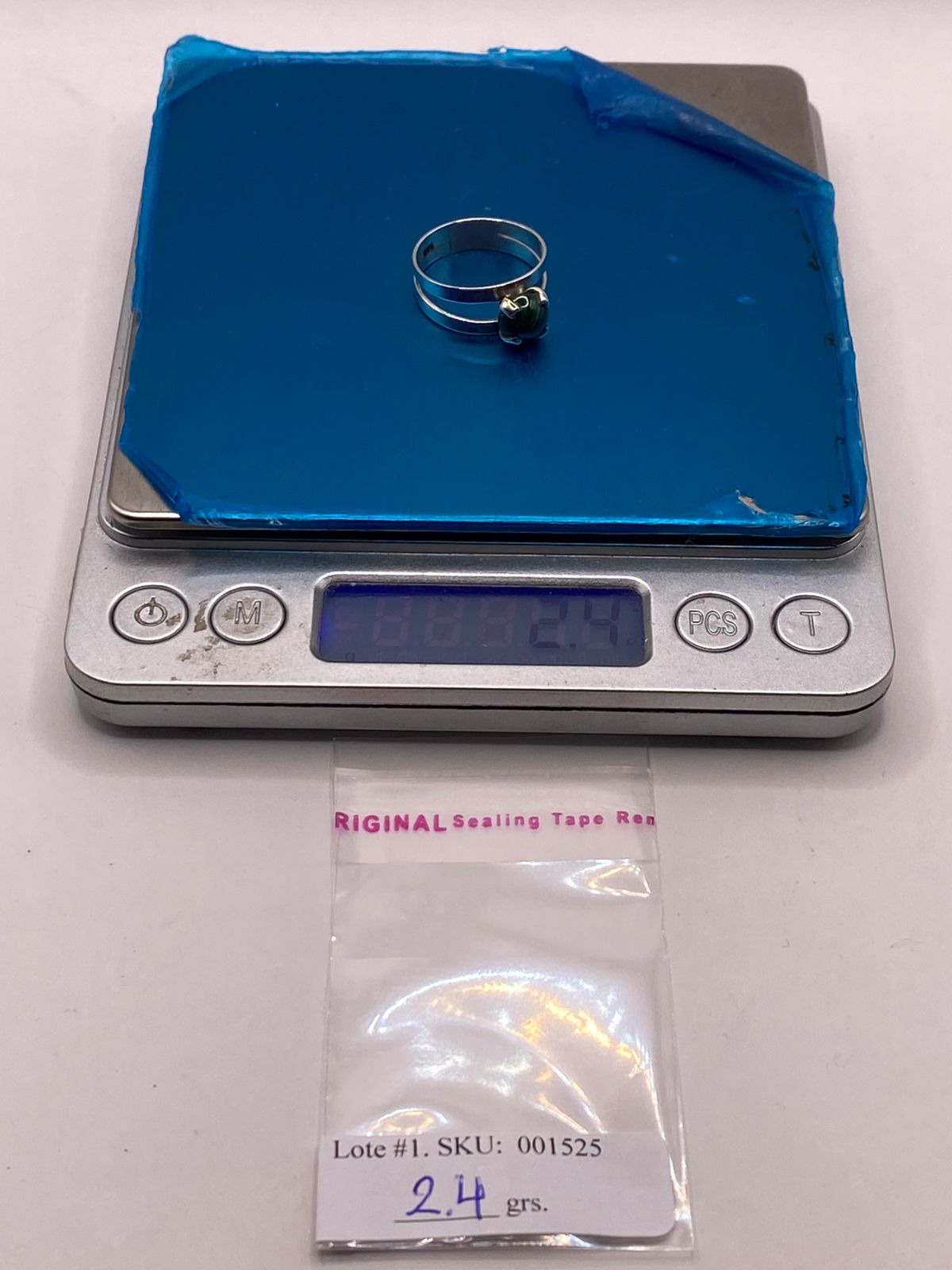 Anillo de Plata Ley 925 con Malaquita Natural, peso en gramos (báscula)