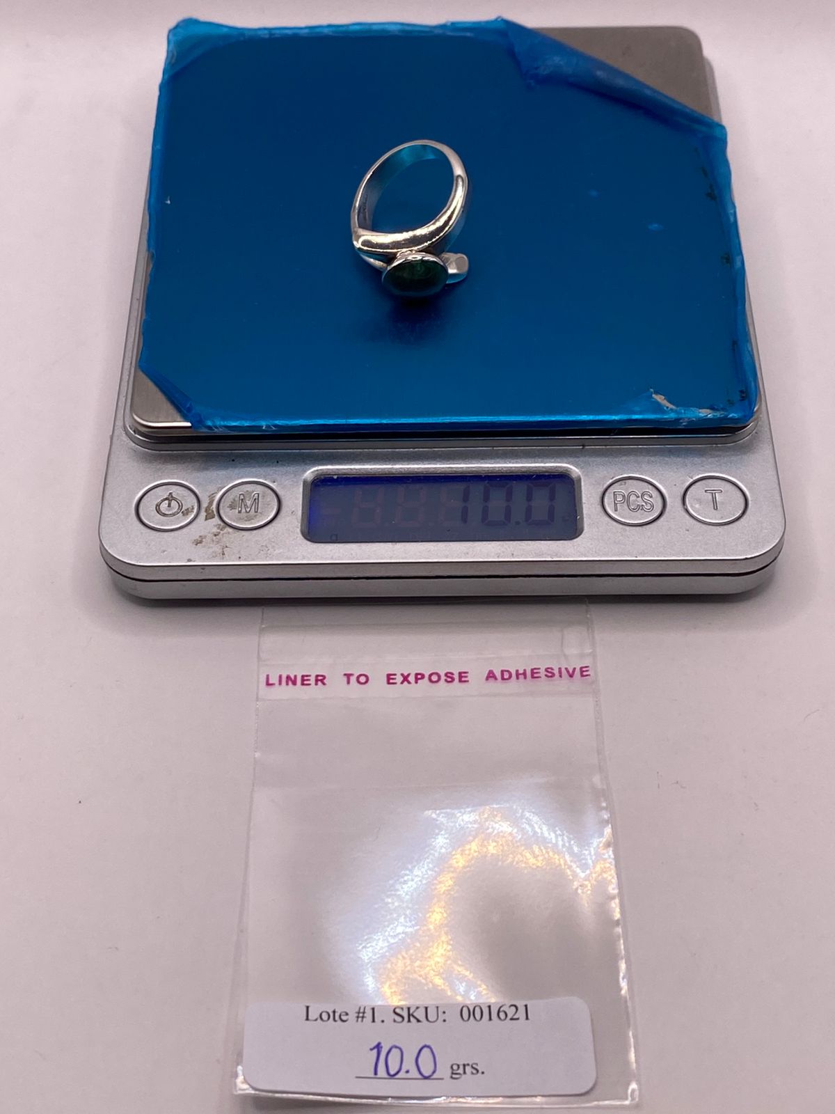 Anillo de Plata Ley 925 con Malaquita Natural, peso en gramos (báscula)