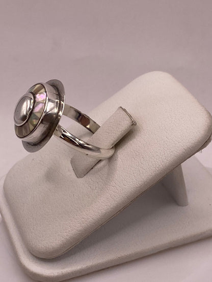 Anillo de Plata Ley 925 con Nácar Natural, vista lateral