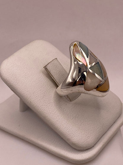 Anillo de Plata Ley 925 con Nácar Natural, vista lateral