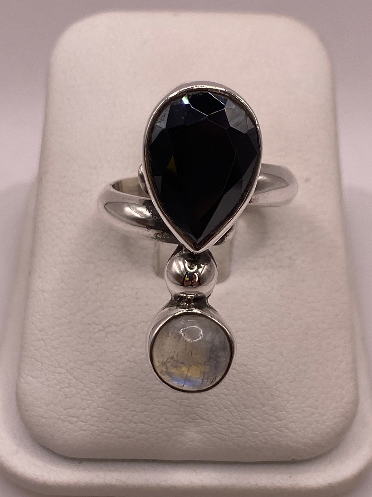 Anillo de Plata Ley 925 con Obsidiana y Piedra Luna, vista superior
