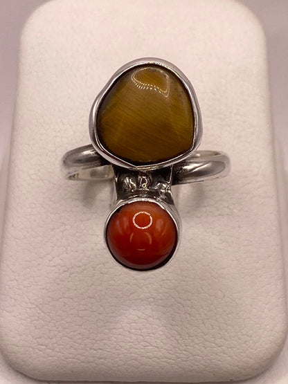 Anillo de Plata Ley 925 con Ojo de Tigre y Cornalina, vista frontal