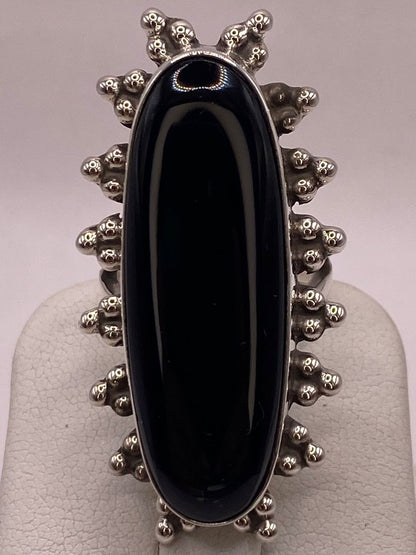 Anillo de Plata Ley 925 con Ónix Negro, sello de autenticidad Plata Ley .925