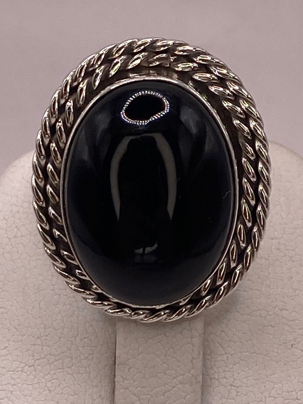 Anillo de Plata Ley 925 con Ónix Negro, sello de autenticidad Plata Ley .925