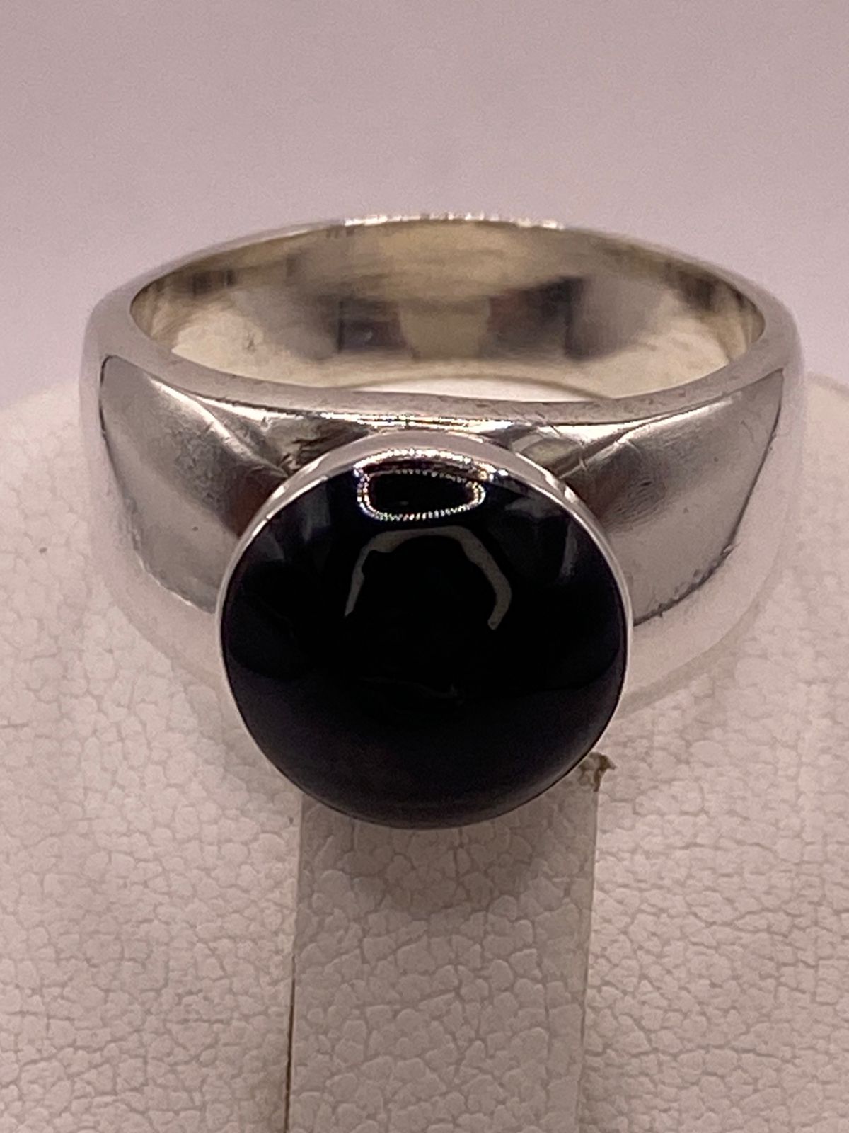 Anillo de Plata Ley 925 con Ónix Negro, sello de autenticidad Plata Ley .925