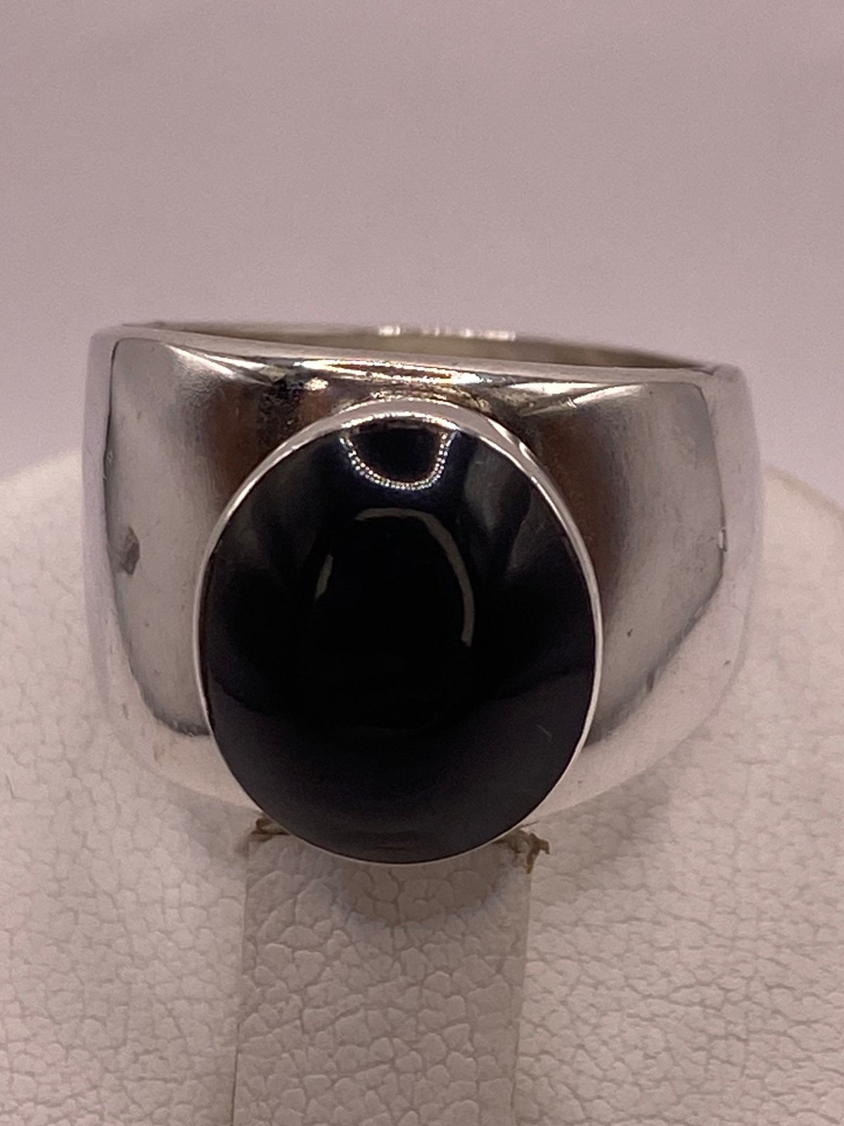 Anillo de Plata Ley 925 con Ónix Negro, sello de autenticidad Plata Ley .925