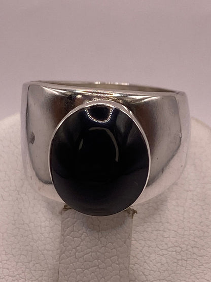 Anillo de Plata Ley 925 con Ónix Negro, sello de autenticidad Plata Ley .925