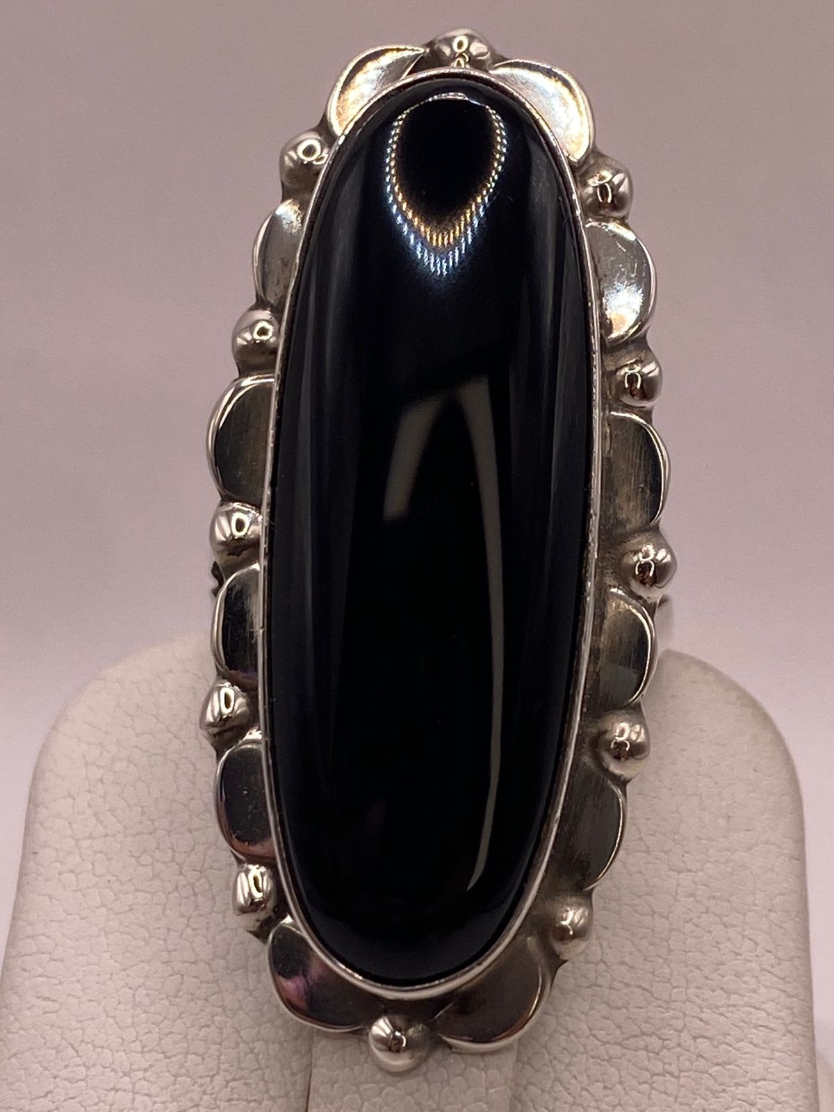 Anillo de Plata Ley 925 con Ónix Negro, sello de autenticidad Plata Ley .925