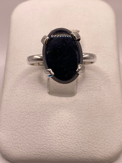 Anillo de Plata Ley 925 con Ónix Negro Natural, vista frontal
