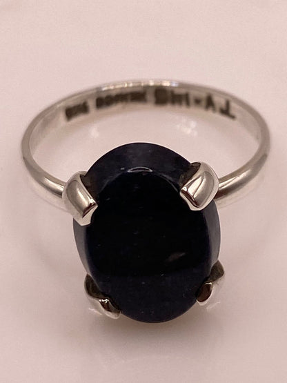 Anillo de Plata Ley 925 con Ónix Negro Natural, sello de autenticidad Plata Ley .925