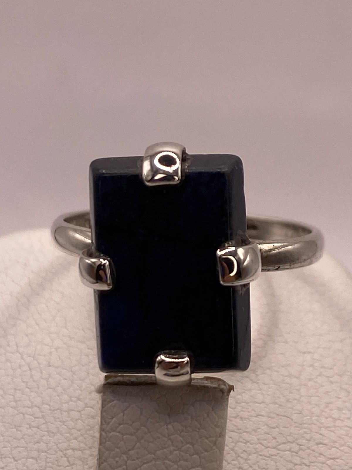 Anillo de Plata Ley 925 con Ónix Negro Natural, vista superior