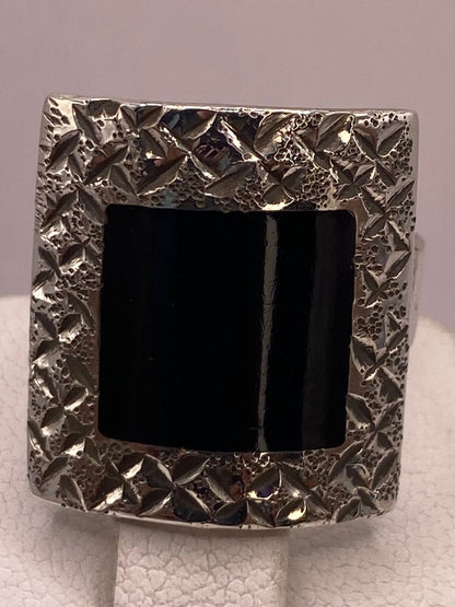 Anillo de Plata Ley 925 con Ónix Negro, sello de autenticidad Plata Ley .925