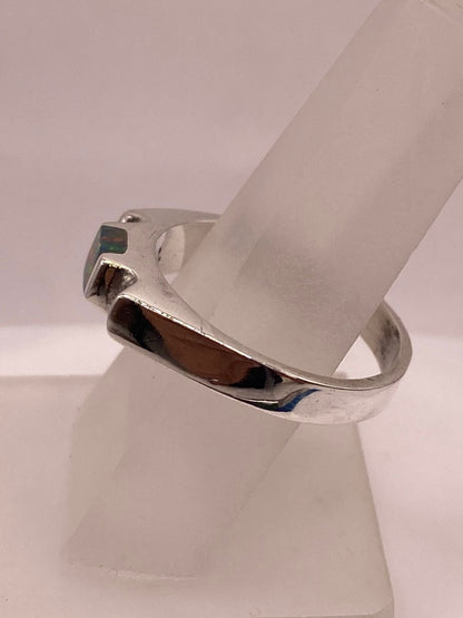 Anillo de Plata Ley 925 con Ópalo de Fuego, vista de detalle