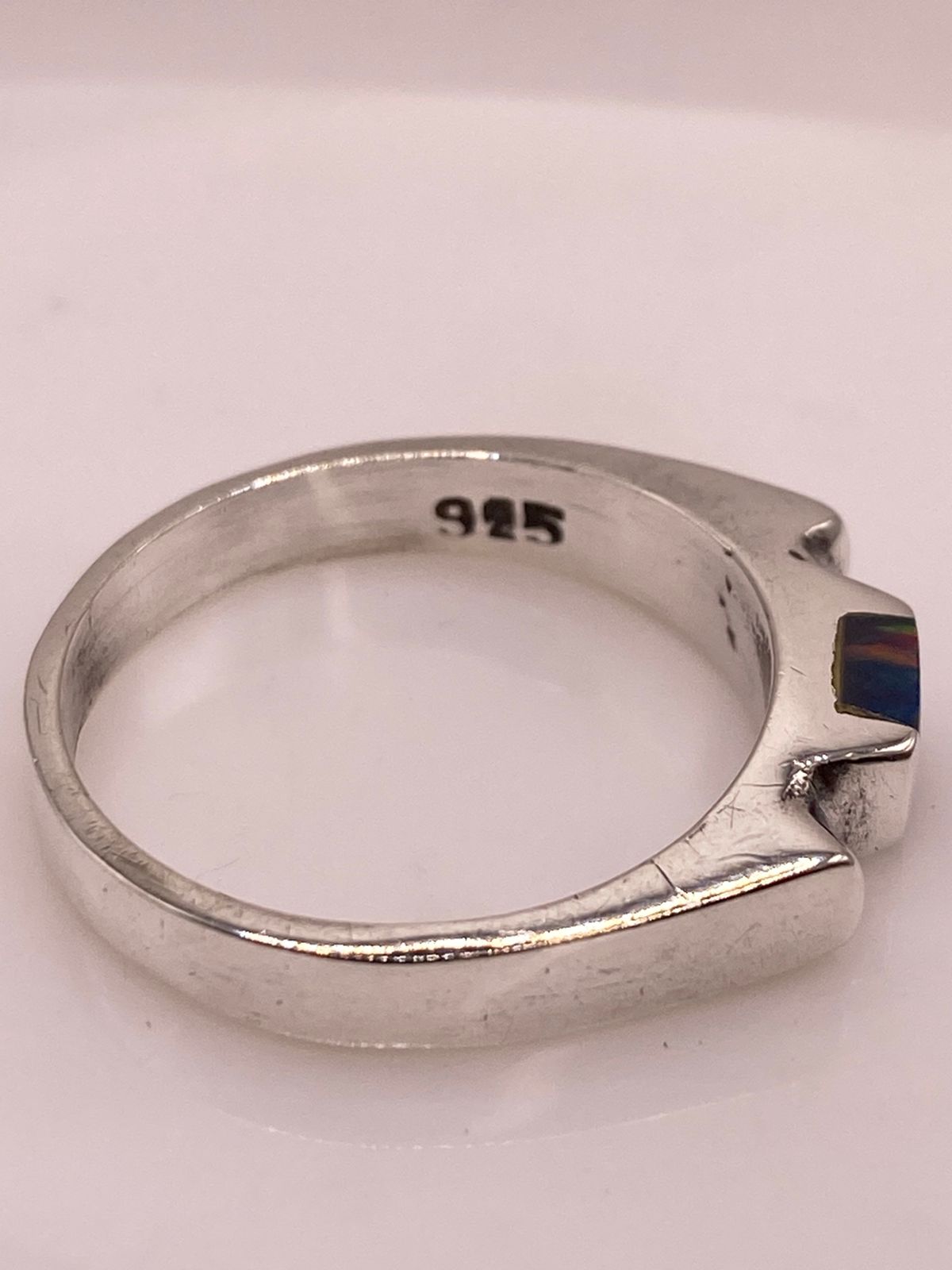 Anillo de Plata Ley 925 con Ópalo de Fuego, sello de autenticidad Plata Ley .925