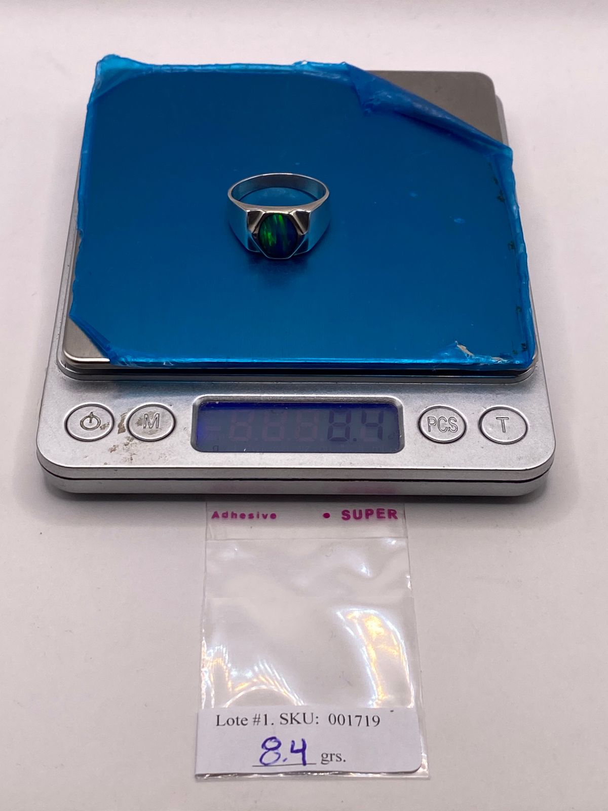 Anillo de Plata Ley 925 con Ópalo de Fuego, peso en gramos (báscula)