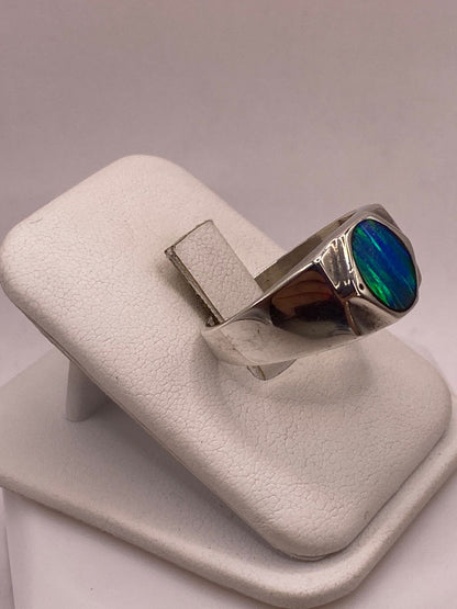 Anillo de Plata Ley 925 con Ópalo de Fuego, vista lateral