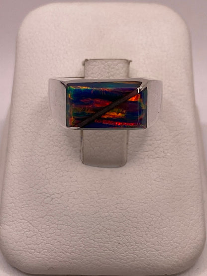 Anillo de Plata Ley 925 con Ópalo de Fuego Azul, vista frontal