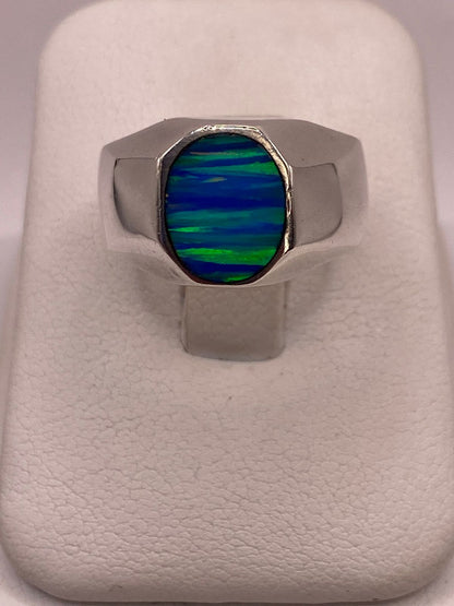 Anillo de Plata Ley 925 con Ópalo de Fuego Azul, vista lateral