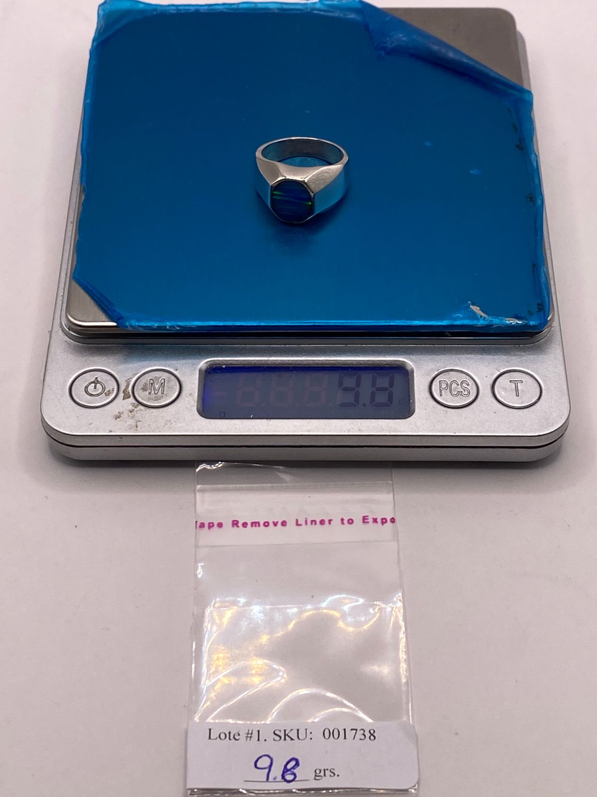 Anillo de Plata Ley 925 con Ópalo de Fuego Azul, peso en gramos (báscula)