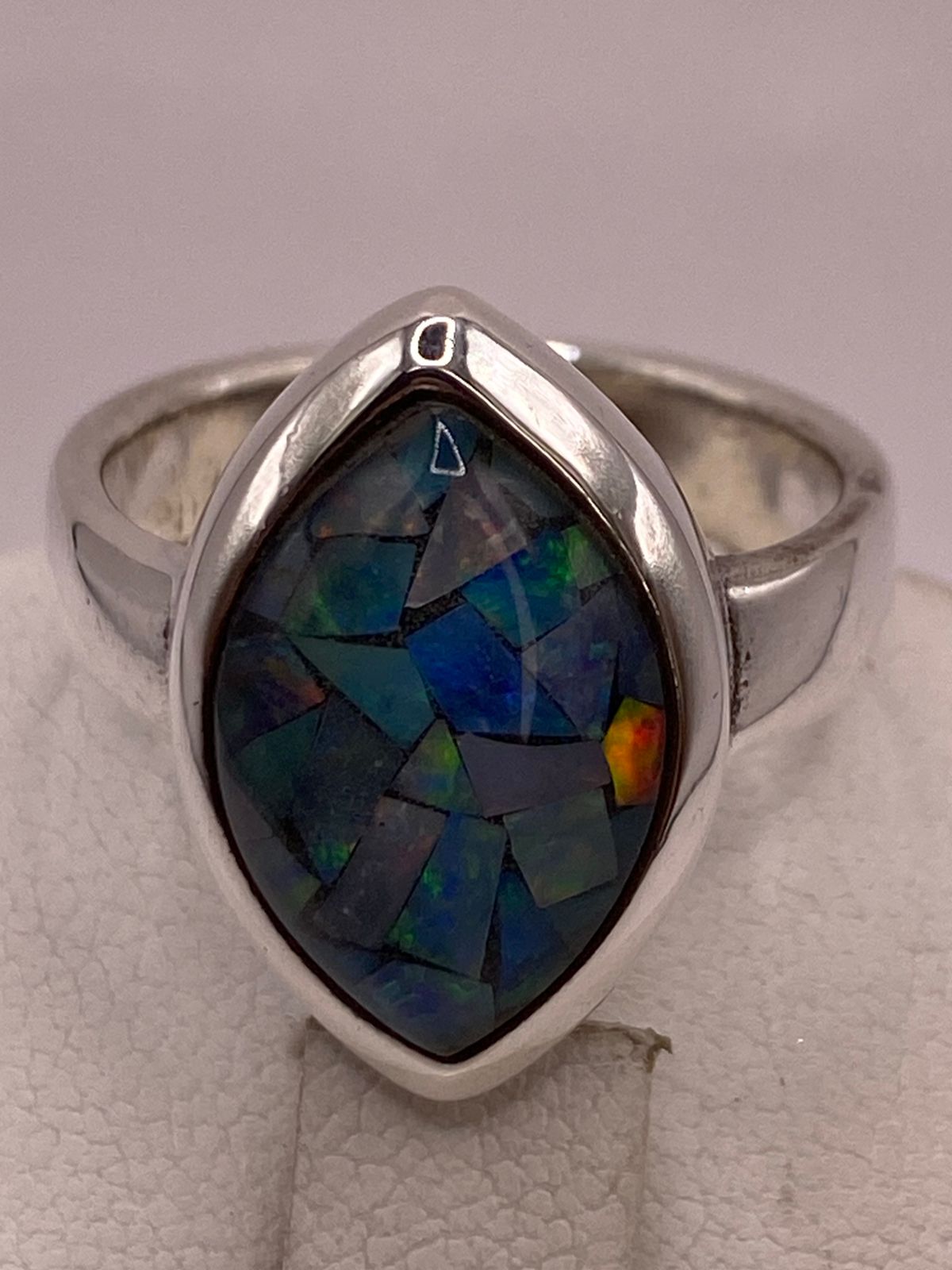 Anillo de Plata Ley 925 con Ópalo Mosaico, sello de autenticidad Plata Ley .925