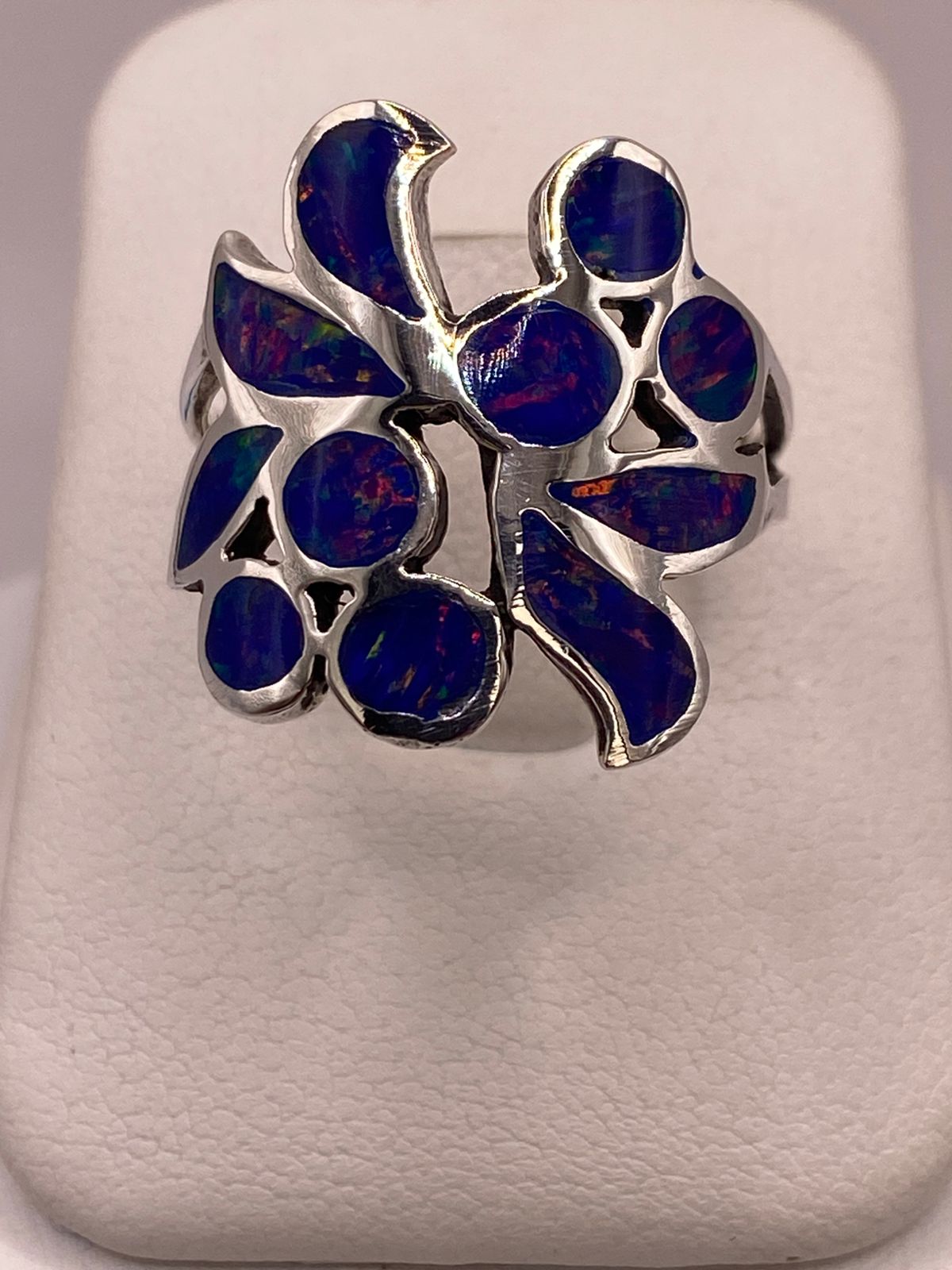 Anillo de Plata Ley 925 con Ópalo Azul, vista frontal