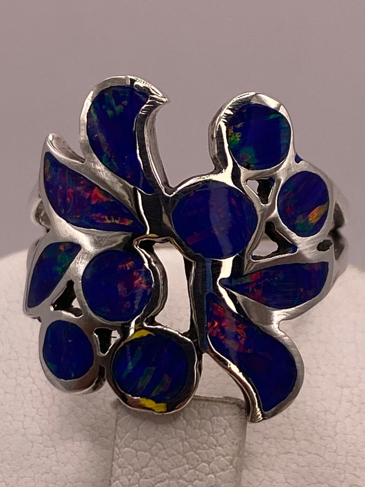 Anillo de Plata Ley 925 con Ópalo Azul, sello de autenticidad Plata Ley .925