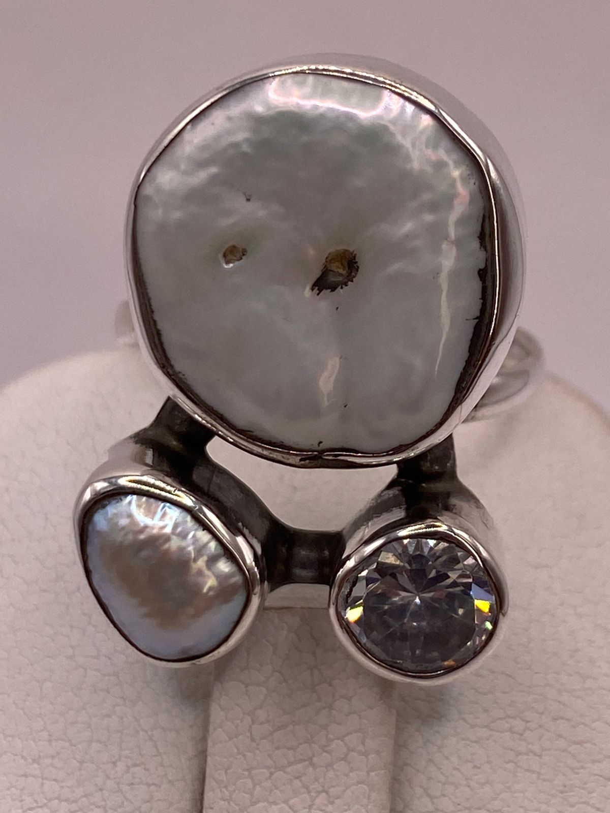 Anillo de Plata Ley 925 con Perla y Zirconia, sello de autenticidad Plata Ley .925