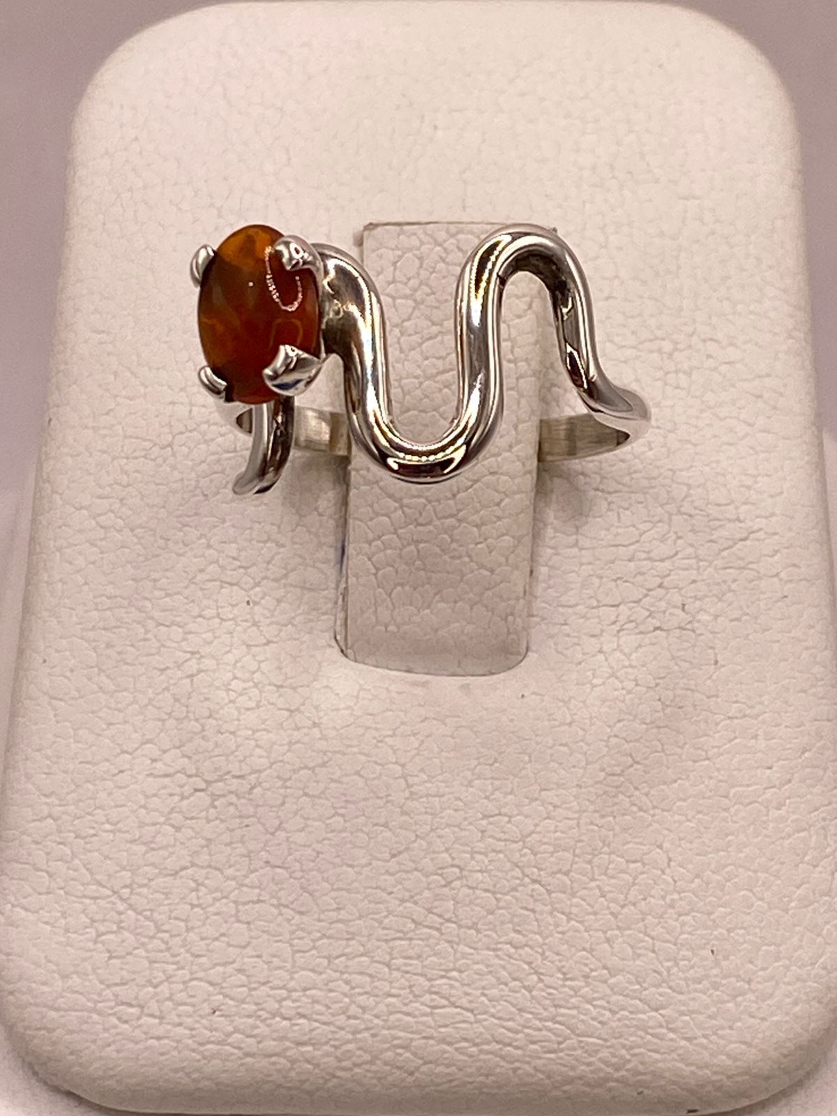 Anillo de Plata Ley 925 con Piedra Ámbar, vista superior