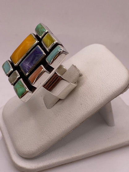 Anillo de Plata Ley 925 con Piedras Naturales Multicolor, vista lateral