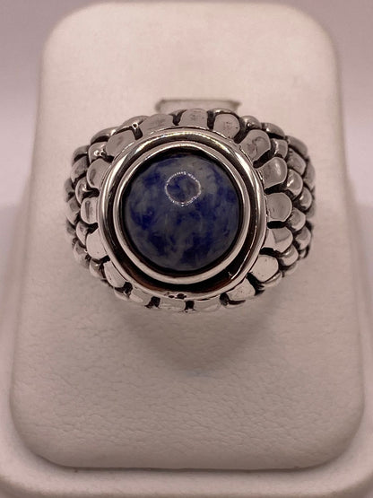Anillo de Plata Ley 925 con Sodalita Azul, vista de detalle