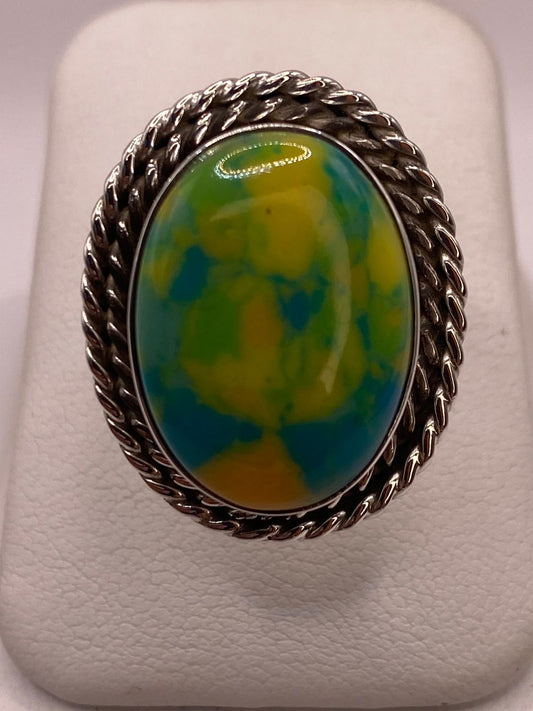 Anillo de Plata Ley 925 con Turquesa Multicolor — ángulo diagonal