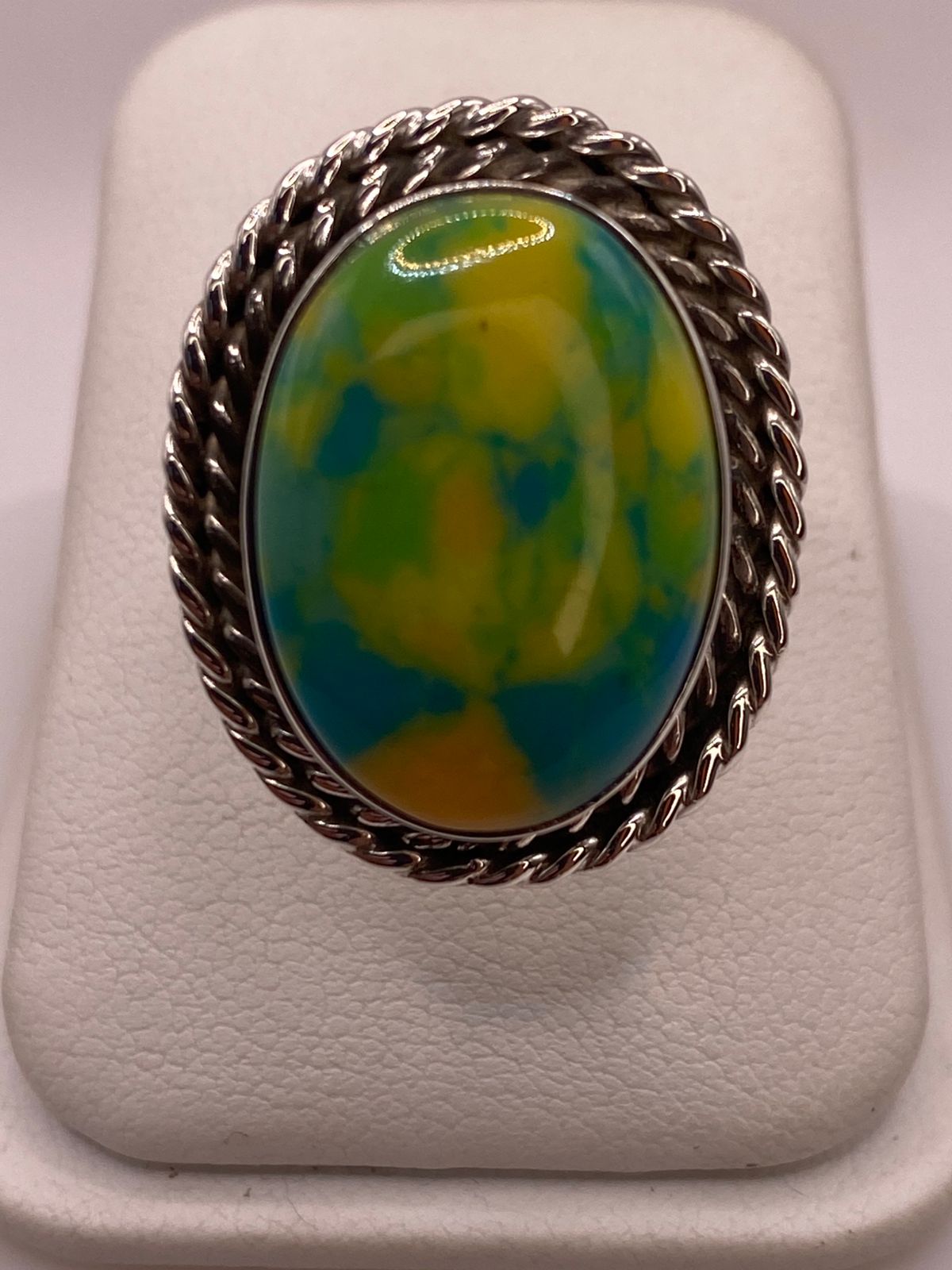 Anillo de Plata Ley 925 con Turquesa Multicolor, vista de detalle