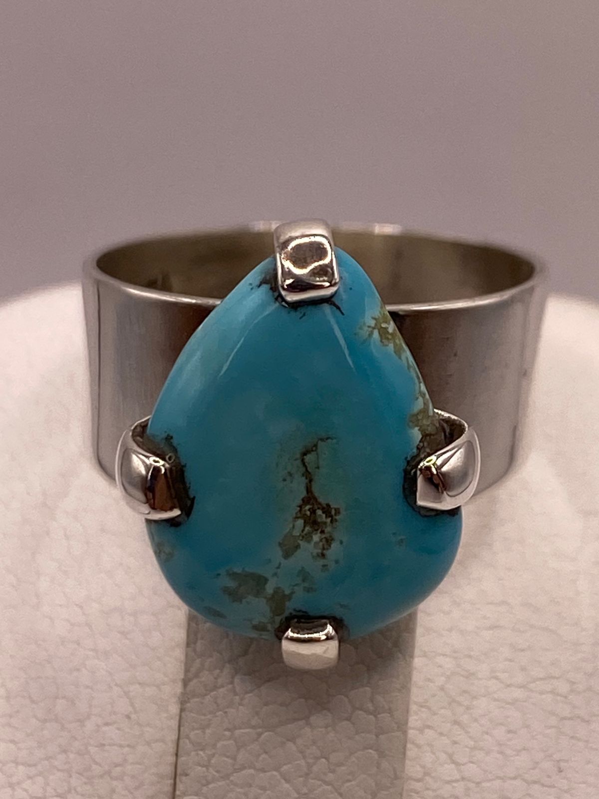 Anillo de Plata Ley 925 con Turquesa Natural, sello de autenticidad Plata Ley .925