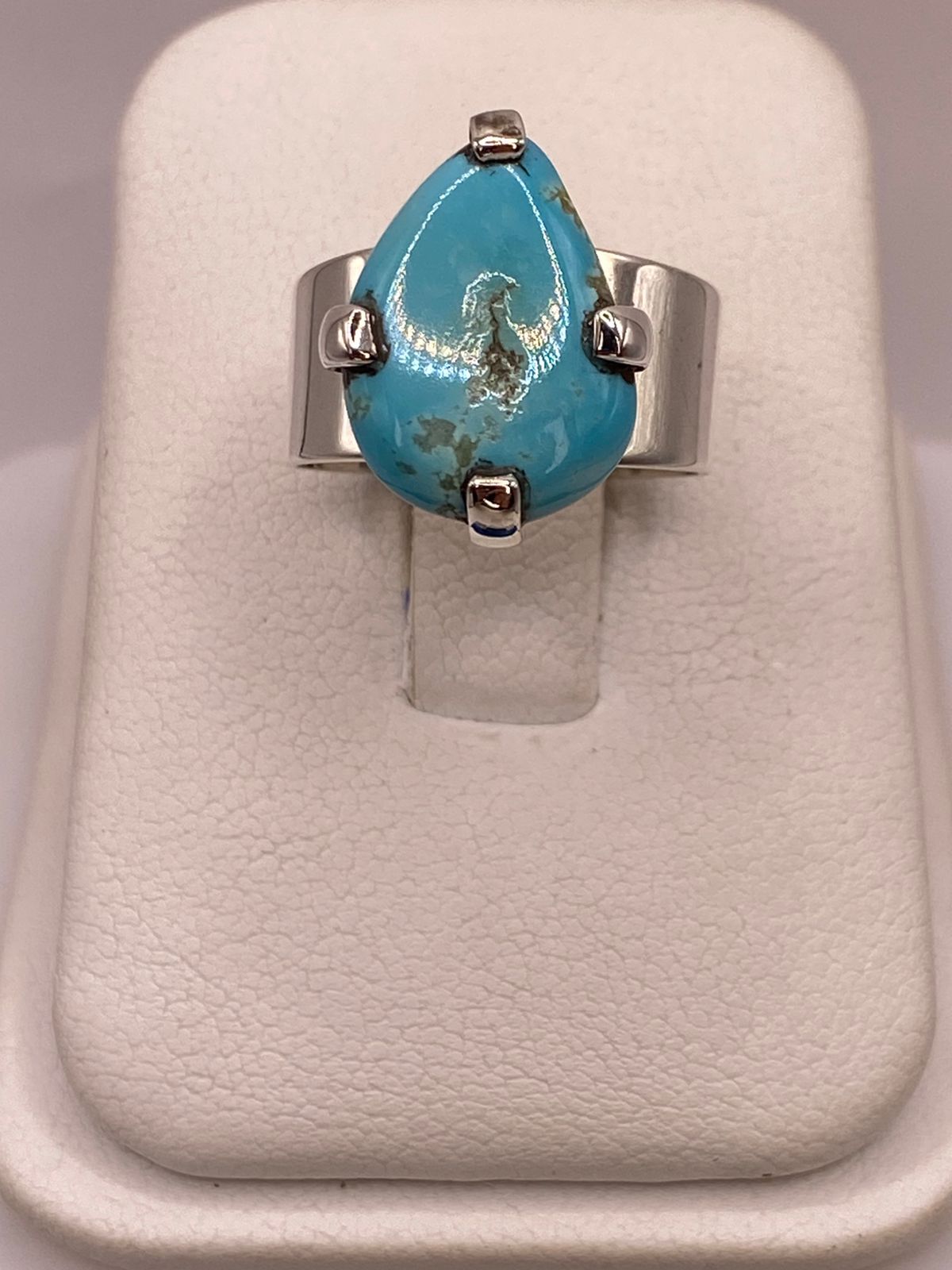 Anillo de Plata Ley 925 con Turquesa Natural — vista lateral