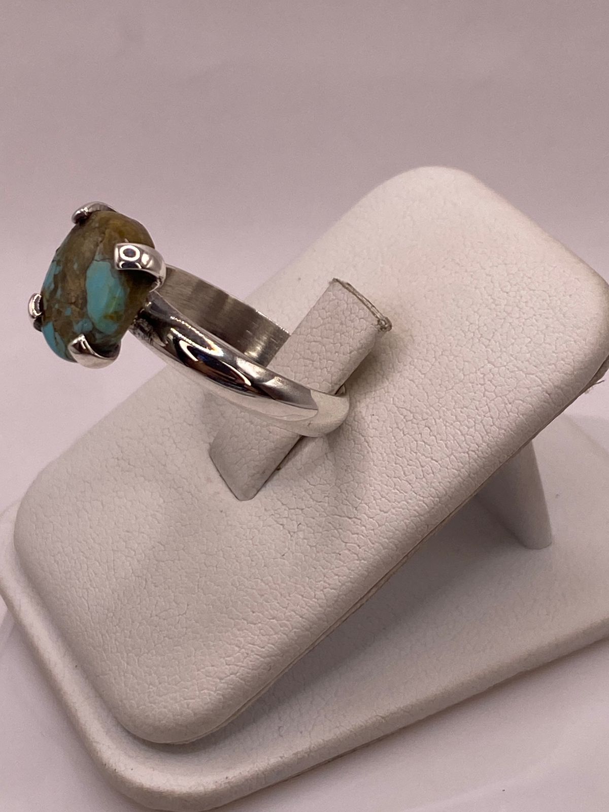 Anillo de Plata Ley 925 con Turquesa Natural, vista frontal