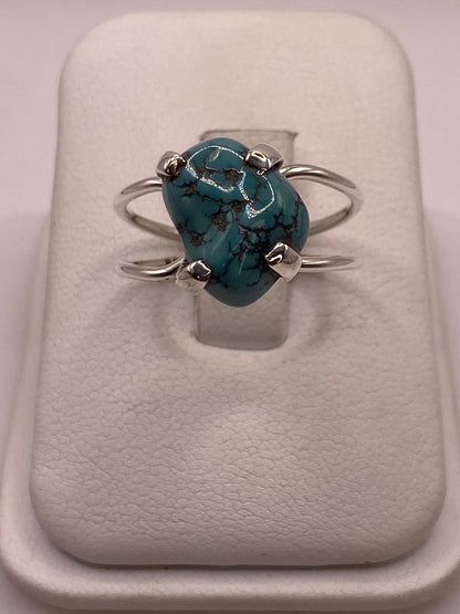 Anillo de Plata Ley 925 con Turquesa Natural — ángulo diagonal