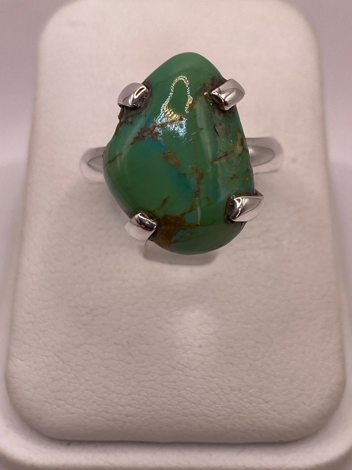 Anillo de Plata Ley 925 con Turquesa Natural, vista frontal