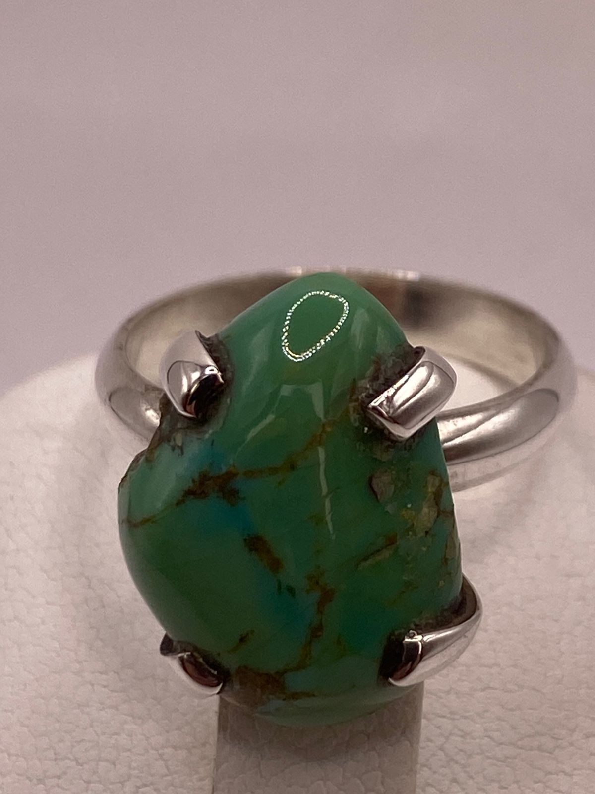 Anillo de Plata Ley 925 con Turquesa Natural, sello de autenticidad Plata Ley .925