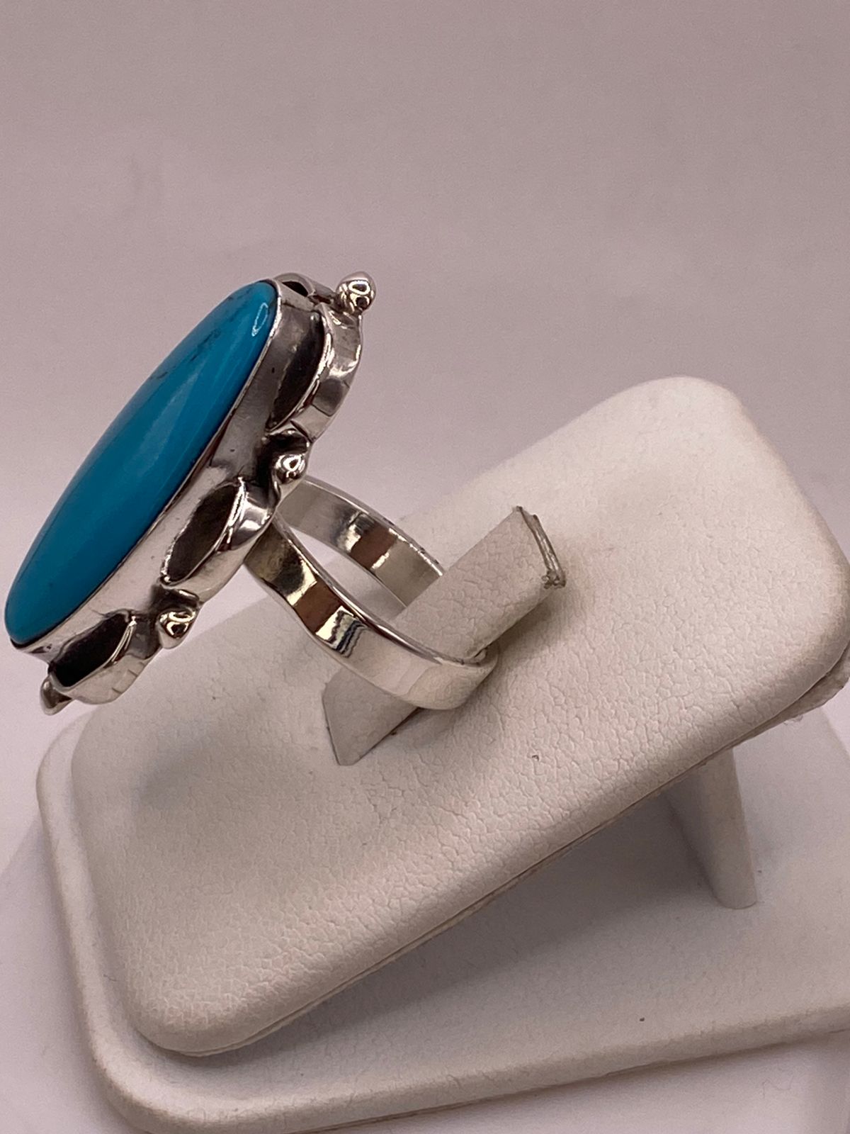 Anillo de Plata Ley 925 con Turquesa Natural, vista lateral