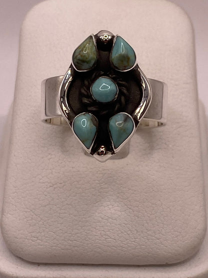 Anillo de Plata Ley 925 con Turquesa Natural — ángulo diagonal