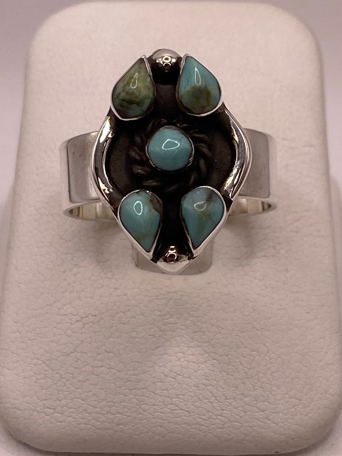 Anillo de Plata Ley 925 con Turquesa Natural, vista frontal