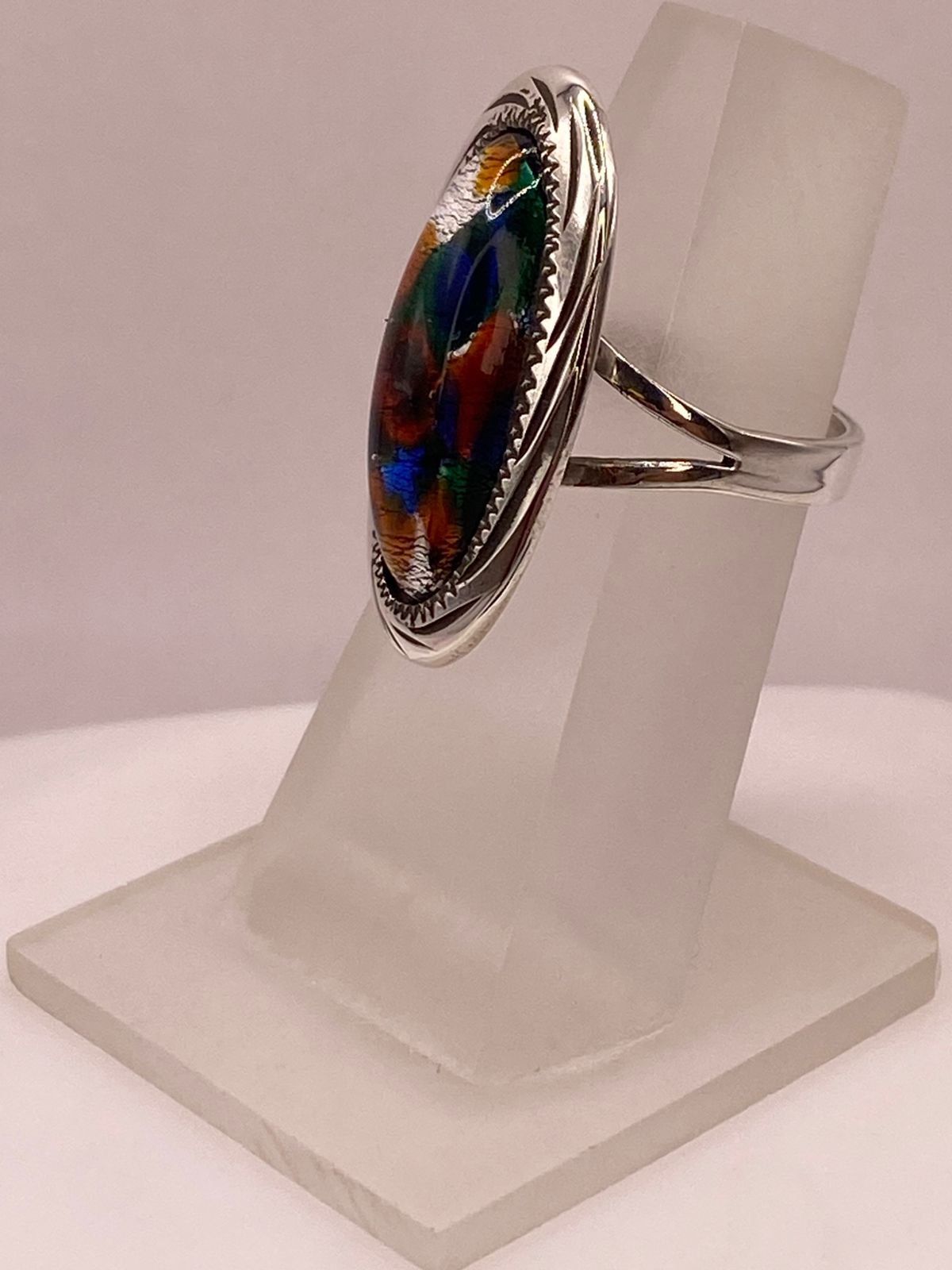 Anillo de Plata Ley 925 con Vidrio Dicroico Artístico, vista frontal